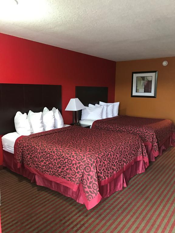 Days Inn By Wyndham Liberty/Ne Kansas City المظهر الخارجي الصورة