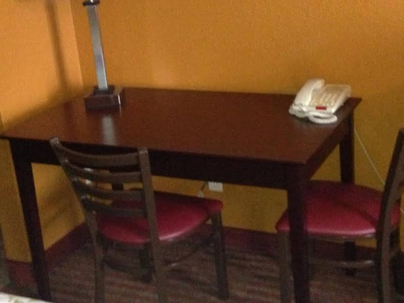 Days Inn By Wyndham Liberty/Ne Kansas City المظهر الخارجي الصورة