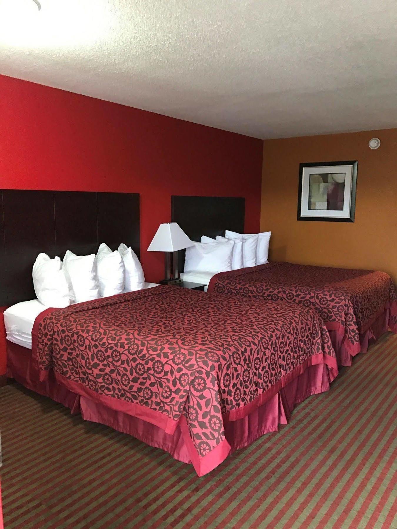Days Inn By Wyndham Liberty/Ne Kansas City المظهر الخارجي الصورة